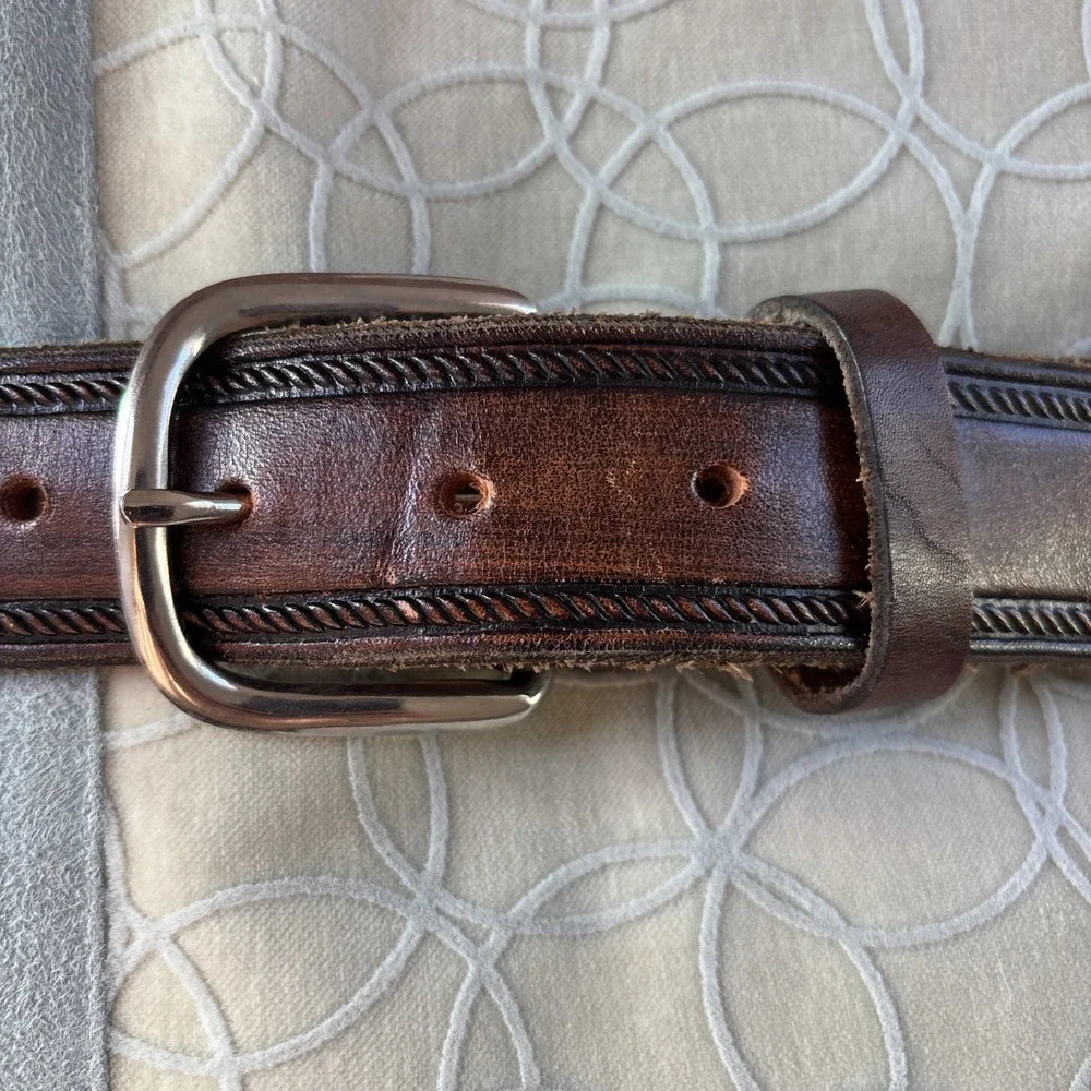 Tandy Mens Leather Belt Brown Tooled Embossed‎ Silver Buckle 1.25